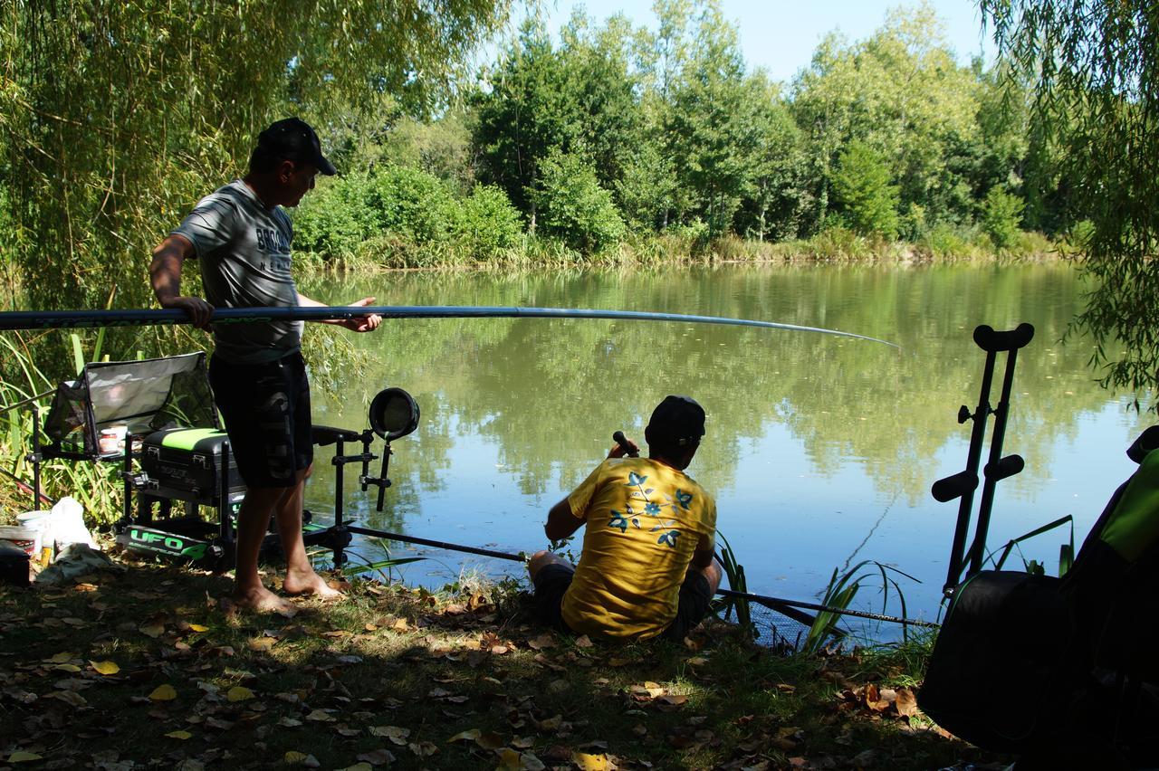 Camping Campilo Hotel Aubigny  Buitenkant foto